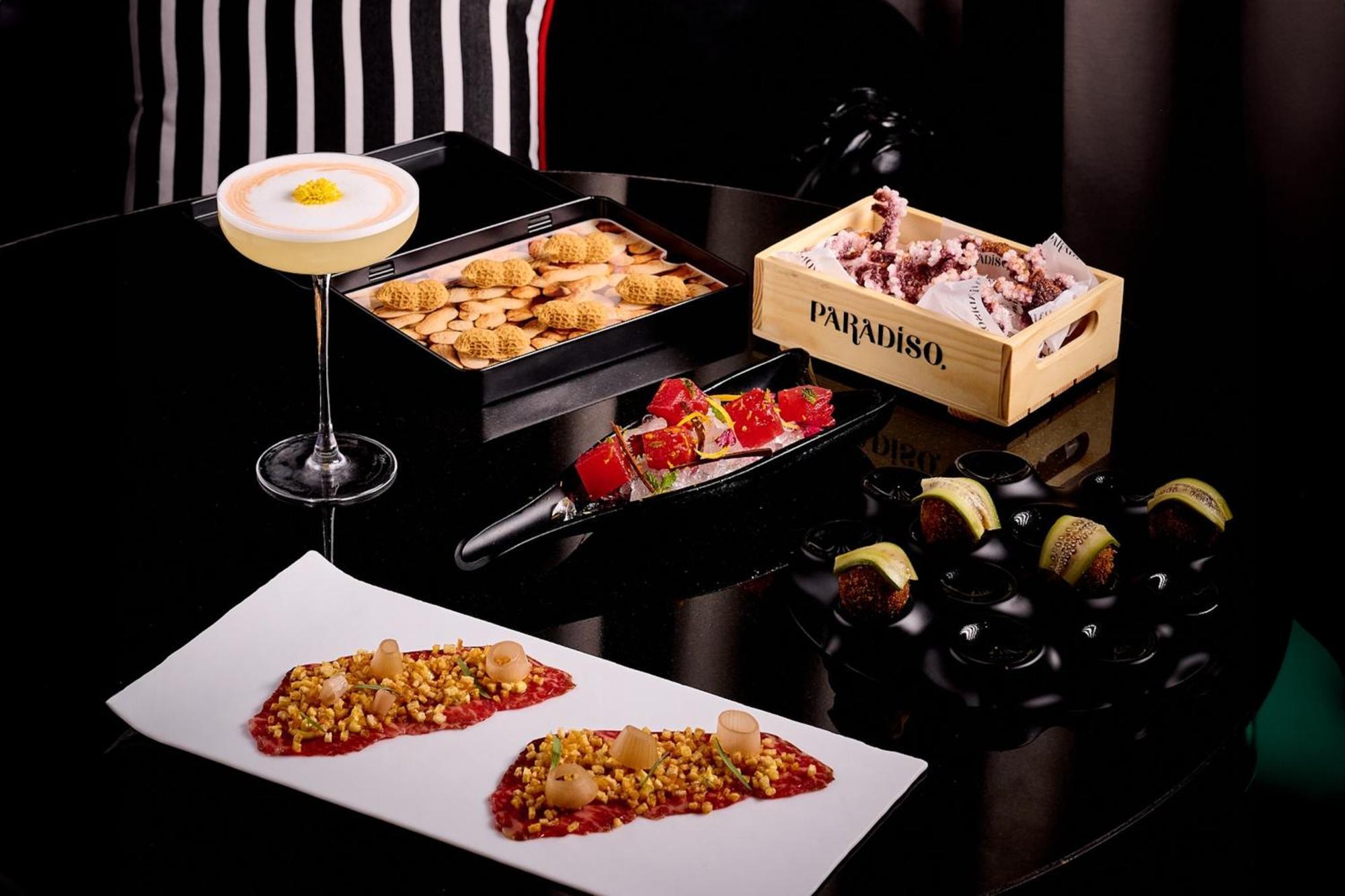 Five Luxe Otel Dubai Dış mekan fotoğraf Paradiso cocktail and tapas