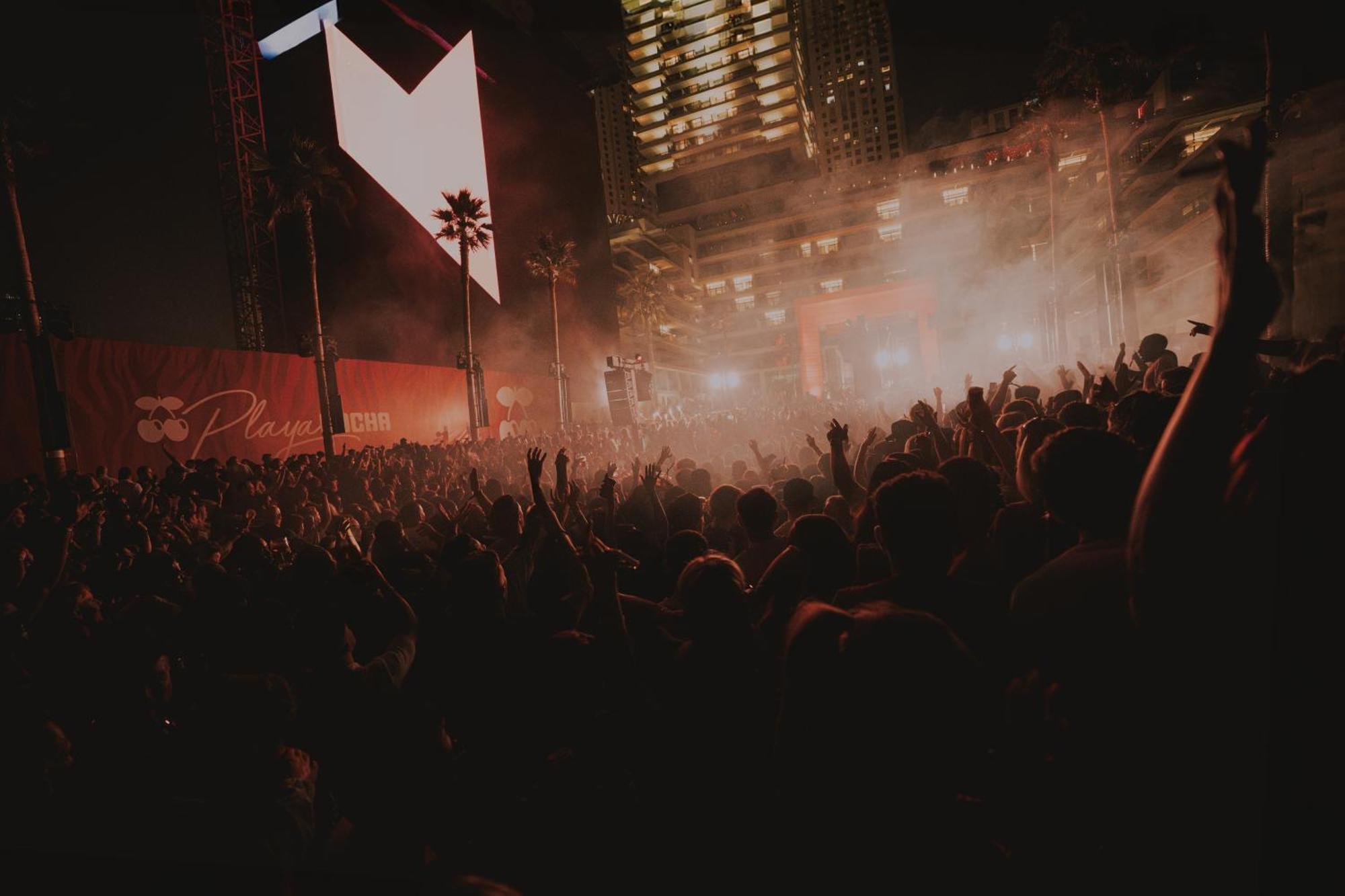 Five Luxe Otel Dubai Dış mekan fotoğraf The Mayday 2019