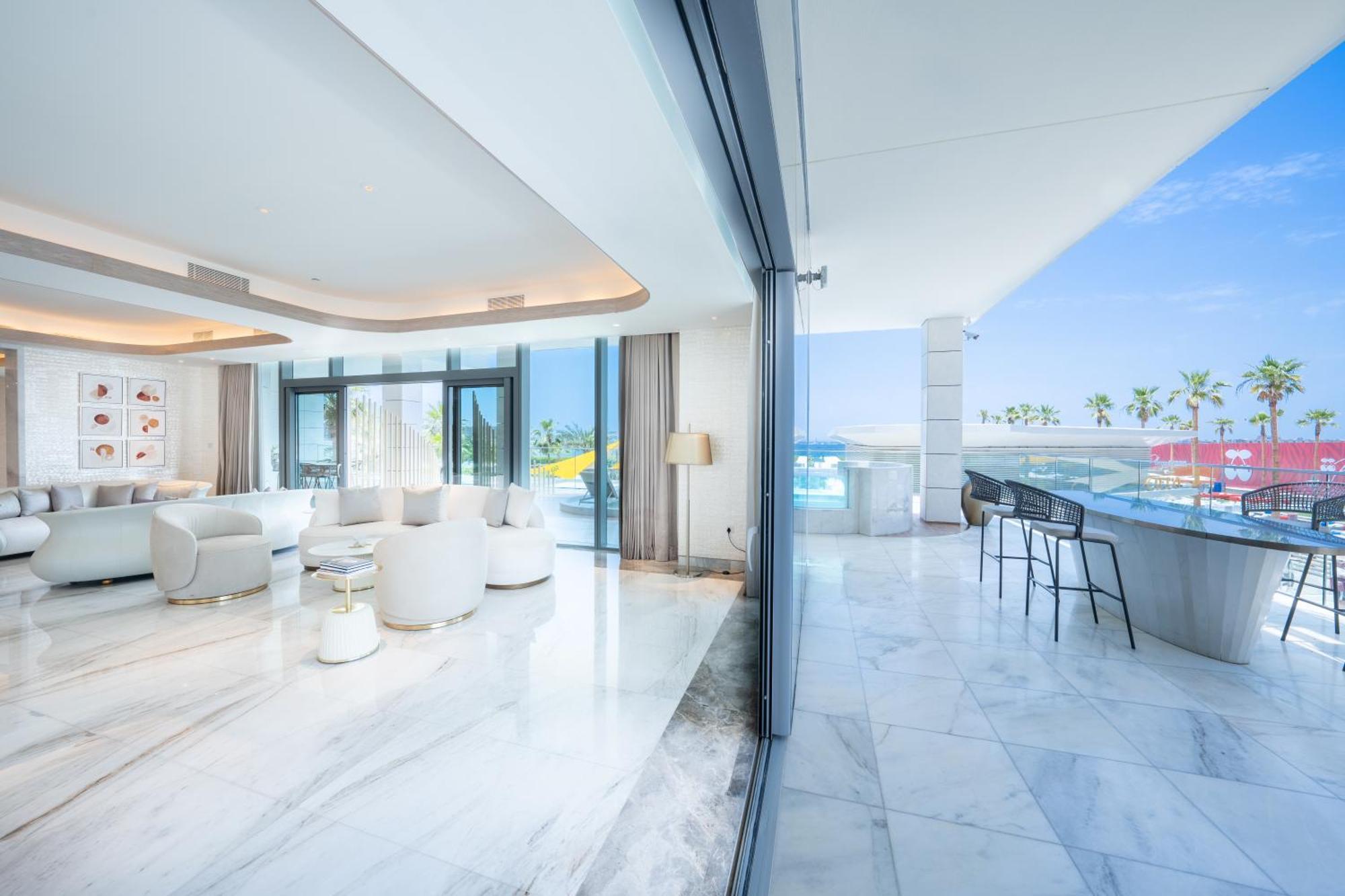 Five Luxe Otel Dubai Dış mekan fotoğraf Interior of the penthouse