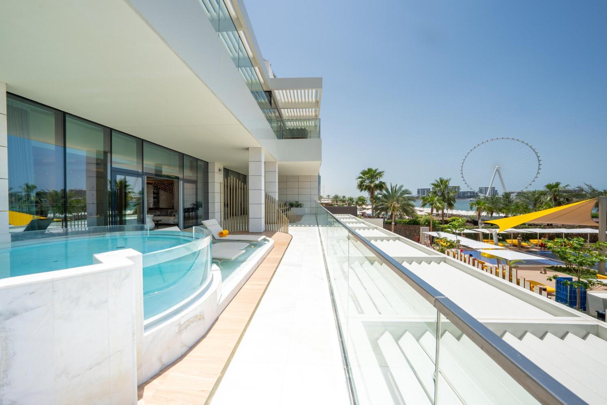 Five Luxe Otel Dubai Dış mekan fotoğraf The View at The Palm